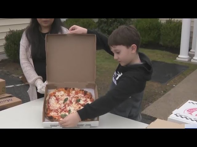 Student 8 Rallies Community To Give Away 300 Pizzas