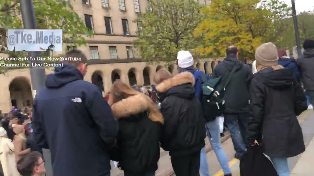🔴 Live for Remembrance Sunday, at Manchester cenotaph 🔴
