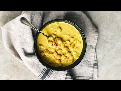 SOPA DE GARBANZOS CON CURRY Y LECHE DE ALMENDRAS