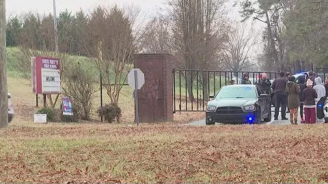 'This all has to stop' | Parents react to deadly stabbing at North Forsyth High