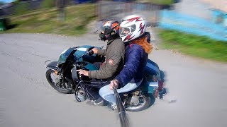 На мотоцикле Урал ИМЗ 8.103.10 Едем с женой / With his wife took a ride in the Urals IMZ 8.103.10.