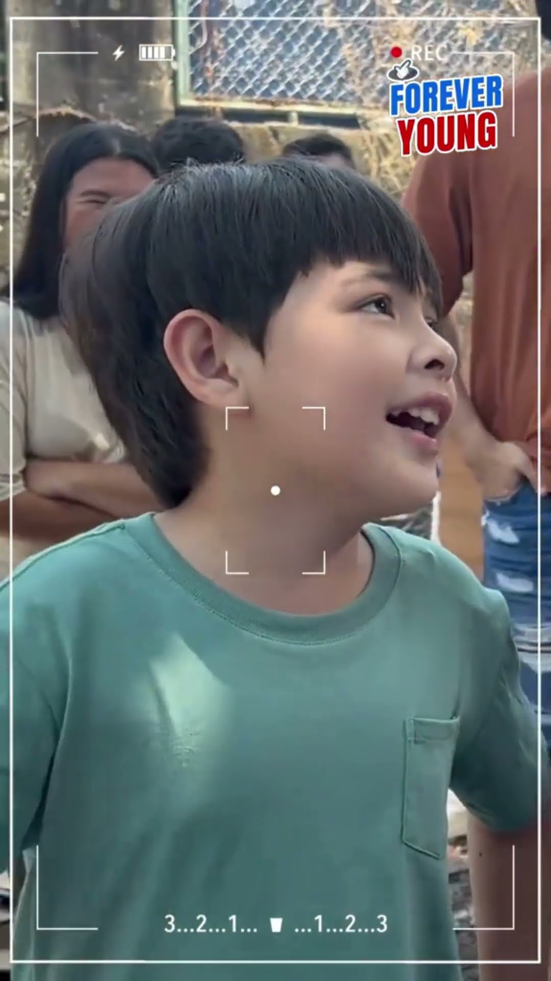 Ang sipag naman ni Kap este ni Euwenn! #shorts | Forever Young