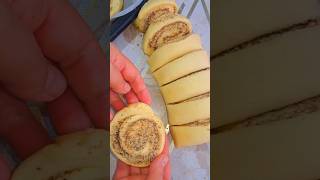 Вкусные булочки с орехами#рецептыотвалерии#красивыебулочки#булочкисорехами#слоёныебулочки