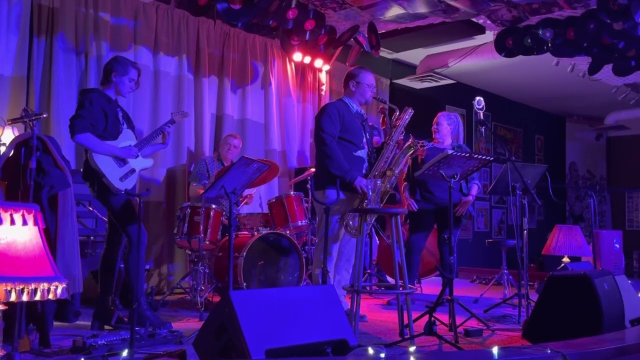 Autumn Leaves @ The Owl Jazz Jam Live 12/14