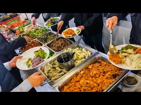 Only $3!! Korean food buffet at amazing prices / Korean food