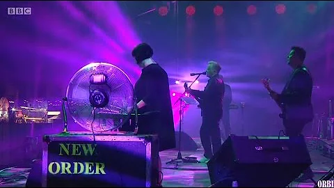 New Order - Waiting For The Sirens' Call HD (Glastonbury,Worthy Farm,Pilton,England, 25.06.16.)