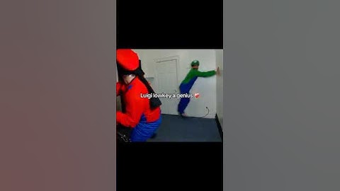 LUIGI DID NOT WANT TO GET WHIPPED 😭 #supermariobros #marioandluigi #memes #funny #game