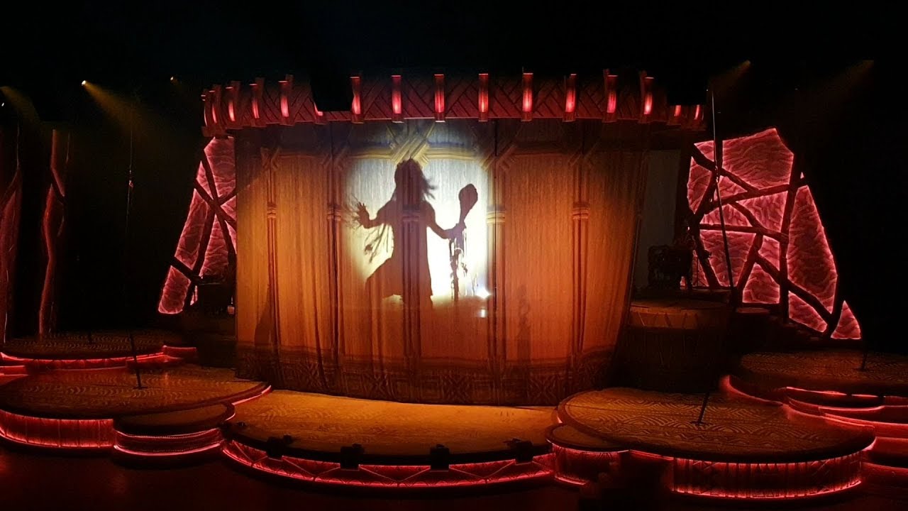 Disneyland Paris : The Lion King Rhythms of the Pride Lands