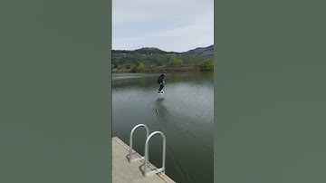 Hydrofoiling in Clothes