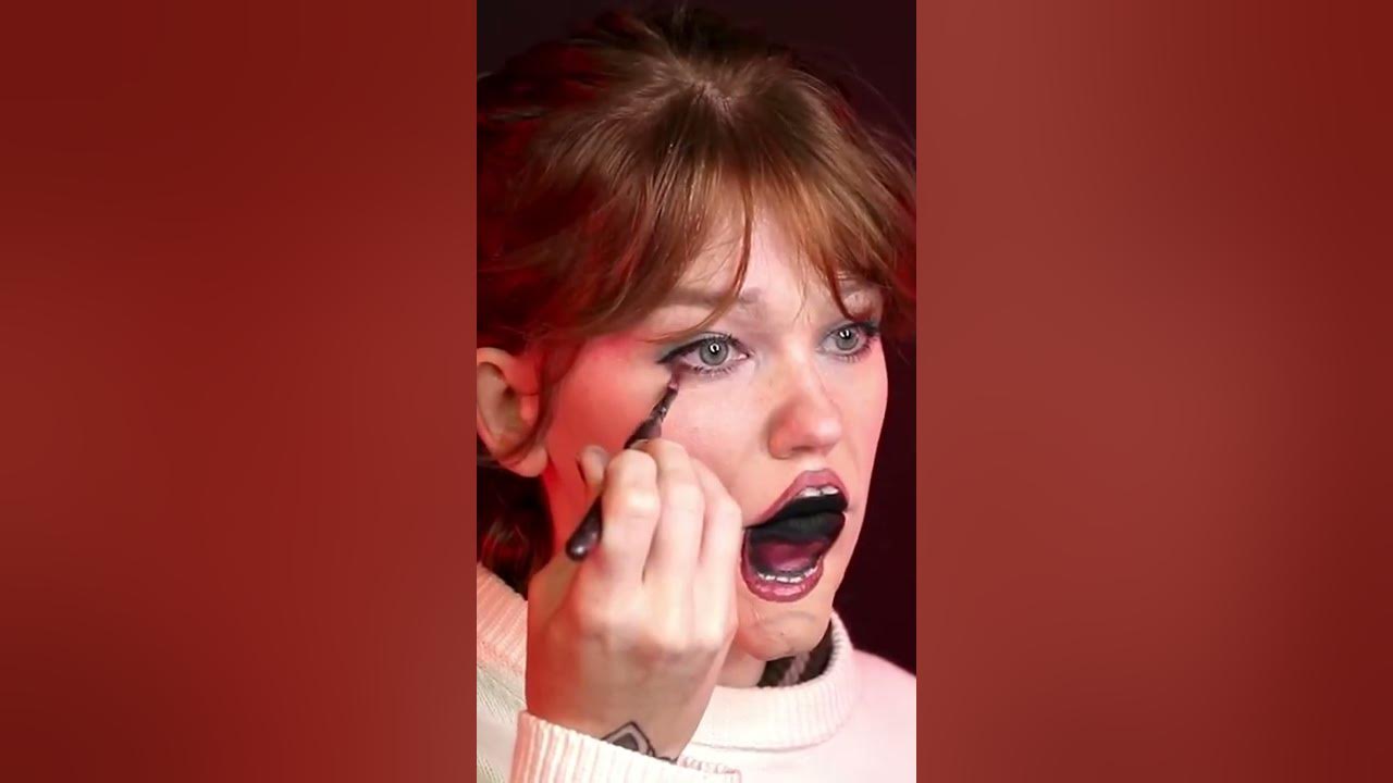 CHRISSY?! I don't like this... #shorts #makeuptransformation #strangerthings CHRISSY?! I don't like this... #shorts #makeuptransformation #strangerthings