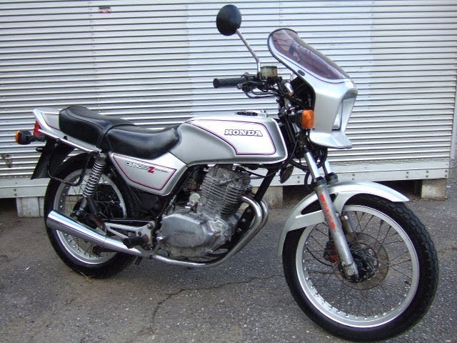 2019 11/15 ホンダCB250RS-Z MC02 ｴﾝｼﾞﾝ始動☆SUN”CLIMB☆ - YouTube