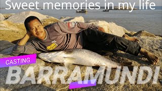 Casting Barramundi (ikan siakap muara frenzy) di Muara Sungai Terengganu,Hujung Tanjung