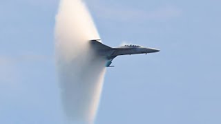 Crazy Transonic flybys with vapor on F/A-18 Hornet  😱😱