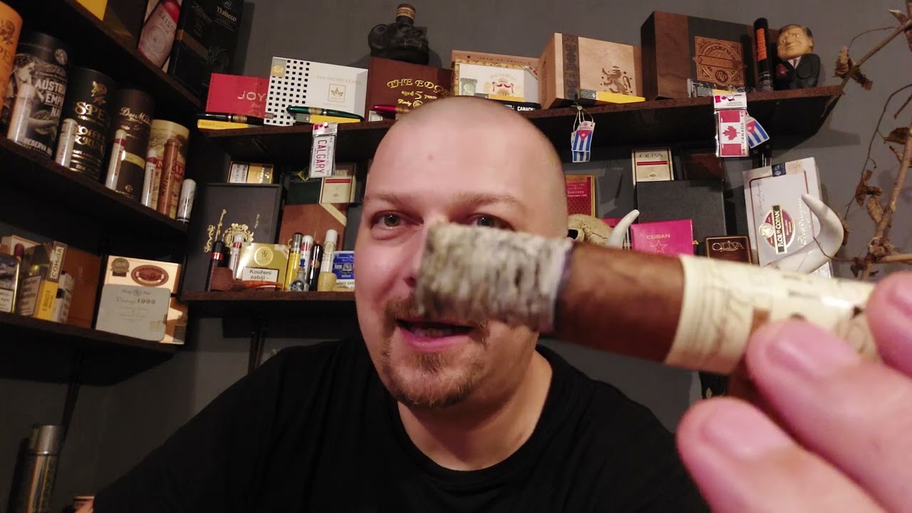 244 CAO Pilón Robusto Extra Humipack