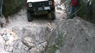 Salva en apuros Rebel al rescate