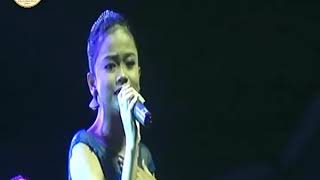 Download Lagu Gelas retak - SK Amanda - SK GROUP - SAWITRI LIDA MP3 Download Lagu Gelas retak - SK Amanda - SK GROUP - SAWITRI LIDA MP3