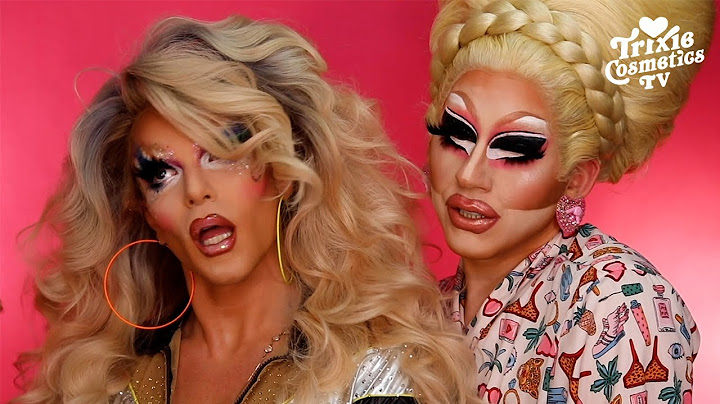 Kiki with Willam (two women getting ready)