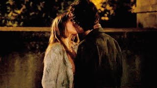 Hot Love Kisses / Outer Banks Season 2 (Kiss Scene - John & Sarah)