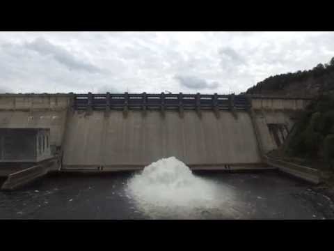 Wolf Creek Dam - YouTube