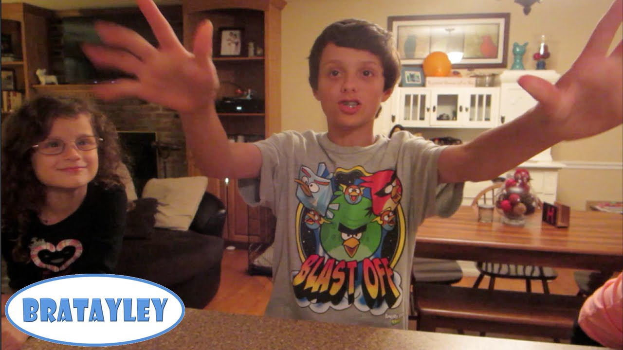 vlogs in spanish I'm So Good At Gestures (WK 192) | Bratayley