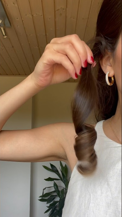 The bouncy hair straightener curl #flatiron #curls #hair