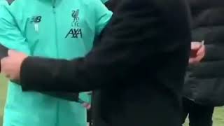 نجمنا محمد صلاح  مع ايان راش  من تدريبات الفريق