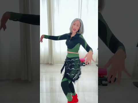 الرقص الشرقي على أغنية بهاء سلطان الواد قلبه بيوجعه