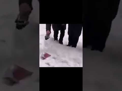 🥲 «НЕТ КРИНЖУ! МЫ ПРОТИВ КРИНЖА!», — бабульки решили похоронить Оксимирона* #shorts