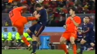 Nigel De Jong's tackle on Xabi Alonso - 2010 S\/A World Cup