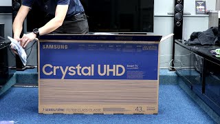 Samsung TU7100 43" Unboxing, Setup and Test with 4K Demo Videos and Dimensions