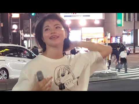 【歌うま】力強い歌声に人集りが！斉藤和義『歌うたのバラット』covered by 天野なつ 路上ライブ