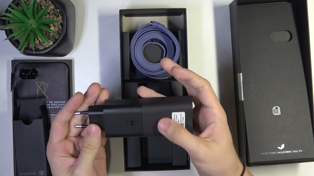 Motorola Razr 50 Ultra all box accessories - YouTube