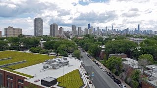 New luxury apartments in a top-tier Lincoln Park location