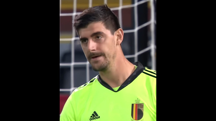 When Goalkeepers Lose Focus