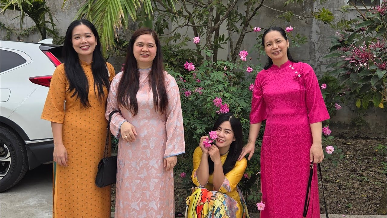 Giây phút chia tay lo sợ nhất đang đến dần Mẹ khóc nhớ con gái theo chồng về nhà