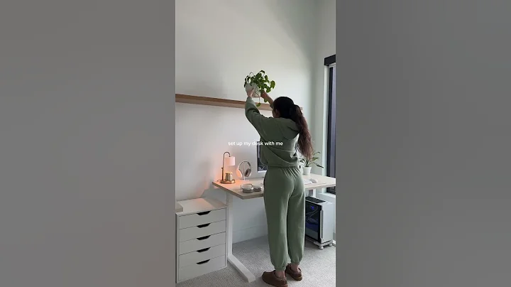 set up my desk with me