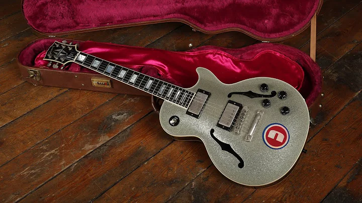 Noel Gallagher's Custom Silver Sparkle Gibson Les ...