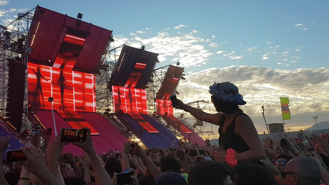 Tiesto red lights ......... Creamfields chile 2016 - YouTube