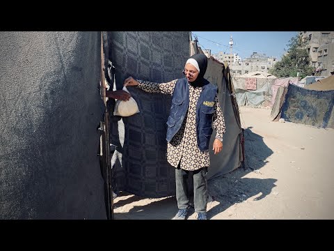 مشروع توزيع الخبز في غز ة العز ة بتبرع كريم من أحباب فضيلة الشيخ د رياض بازو حفظه الله تعالى