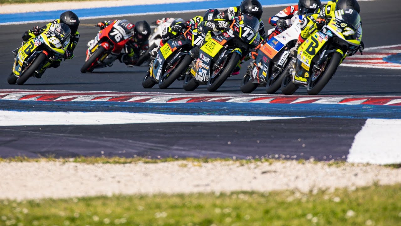 Highlights DUNLOP CIV 24 | Round 1 - Premoto3 Gara 2 - YouTube