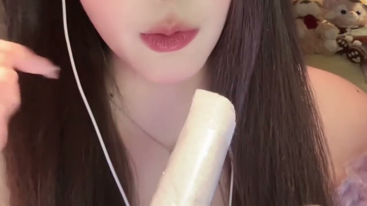 ASMR: The gentle rustling of a goose feather tickling the ear canal is like a lullaby