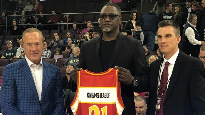 Dominique Wilkins gives pep talk to Erie BayHawks