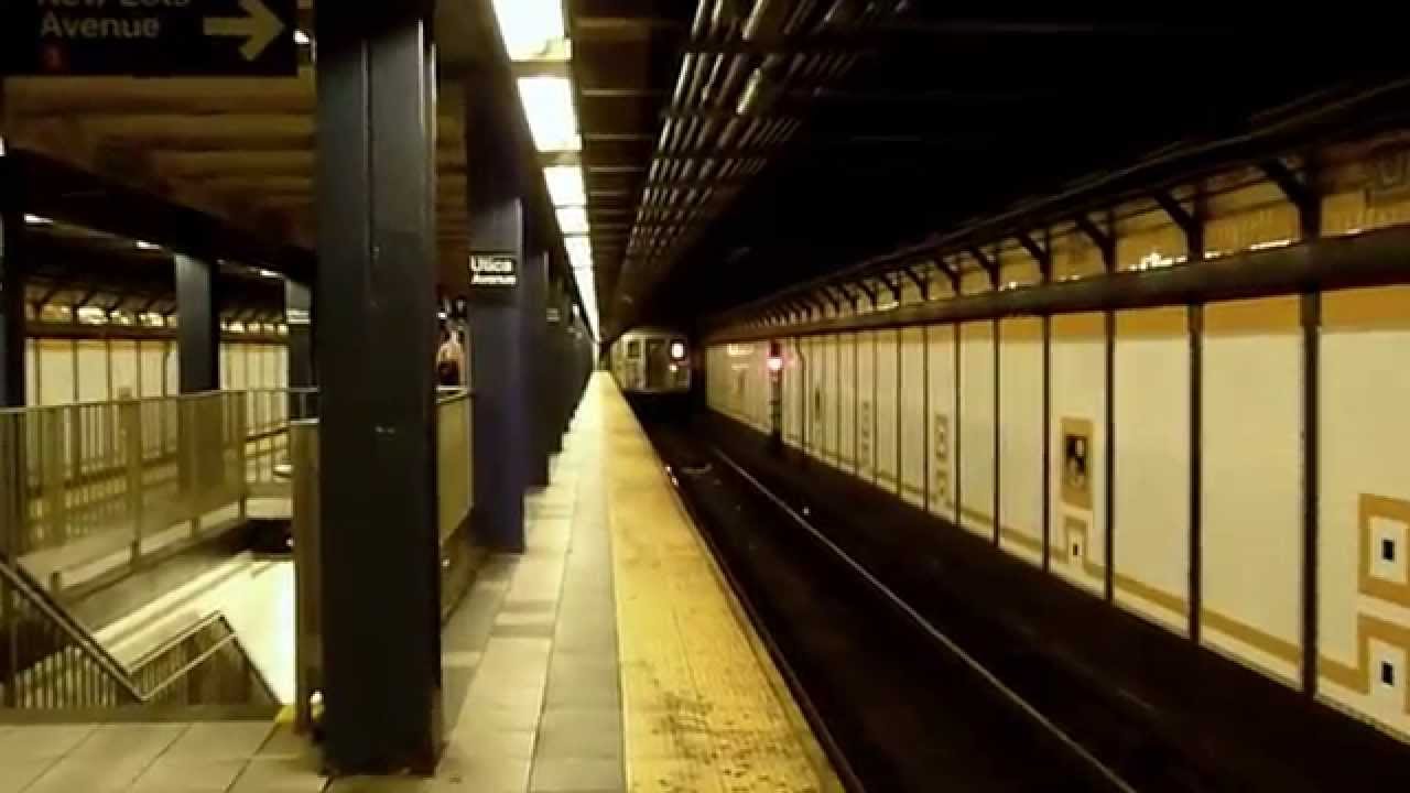 R62 3, R142 and R142A 4 trains at Crown Heights Utica Avenue YouTube