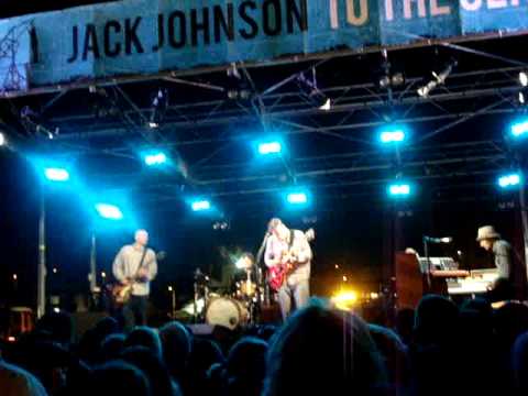 At Or With Me (New Song) by Jack Johnson Live at the Santa Monica Pier