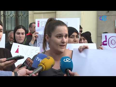 Las trabajadoras del servicio de ayuda a domicilio de menores piden mejoras laborales