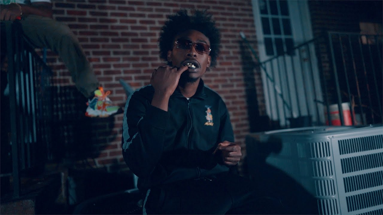 Guarda Lil Guwaap - Tuff (Official Video) su YouTube Guarda Lil Guwaap - Tuff (Official Video) su YouTube