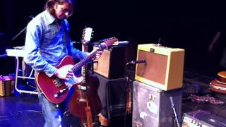 Geva Alon Con Un Kahayan Tweed Edulis