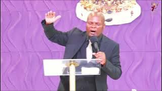 Apostle SV Nxumalo iNdoda YoMthandazo emenywe u Pastor Lungi M ebandleni