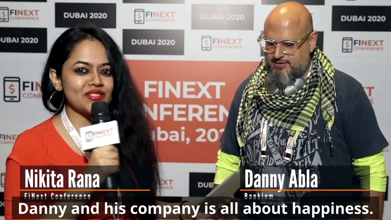 Nikita Rana interviewing at FiNext Dubai as a corporate emcee in mumbai