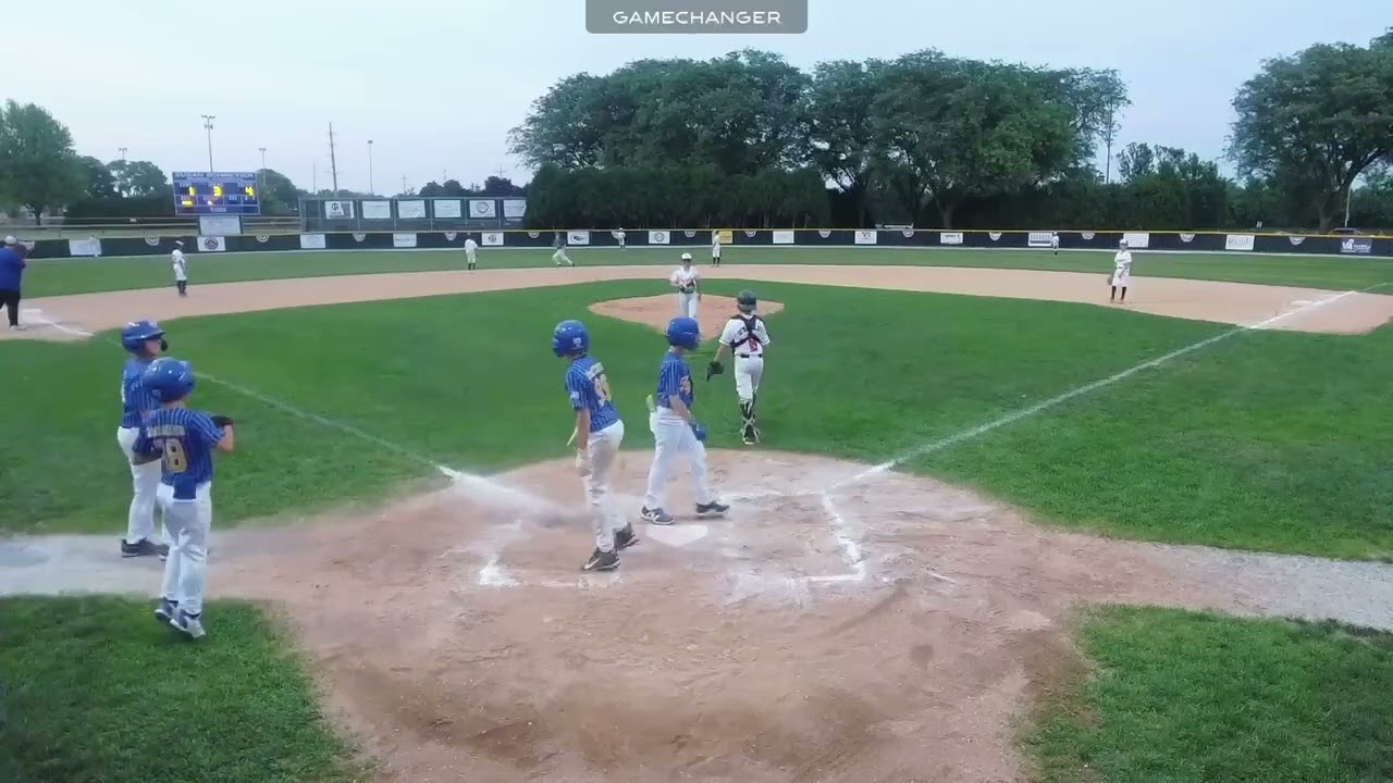 The best feeling for a baseball player. This is my second homerun.